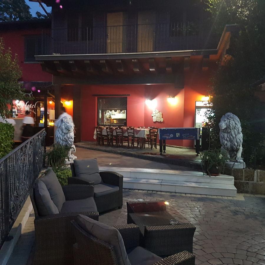 Hotel Il Dito E La Luna Ripa Teatina Luaran gambar