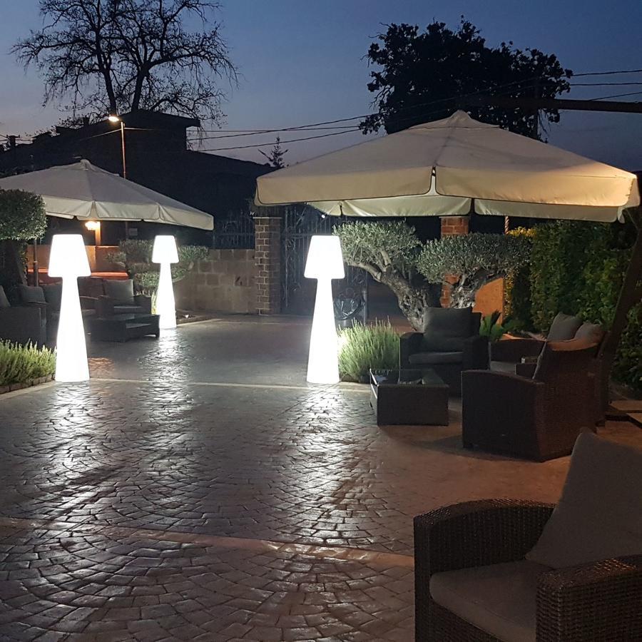 Hotel Il Dito E La Luna Ripa Teatina Luaran gambar