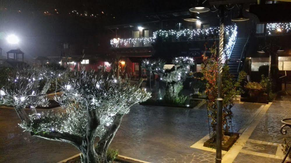 Hotel Il Dito E La Luna Ripa Teatina Luaran gambar